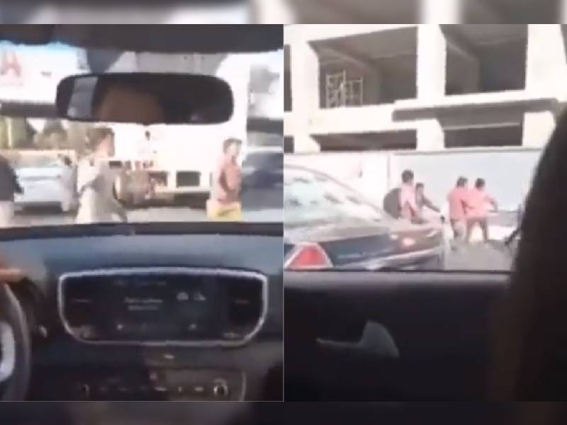 Video. Limpiaparabrisas agreden a conductor por no darles dinero