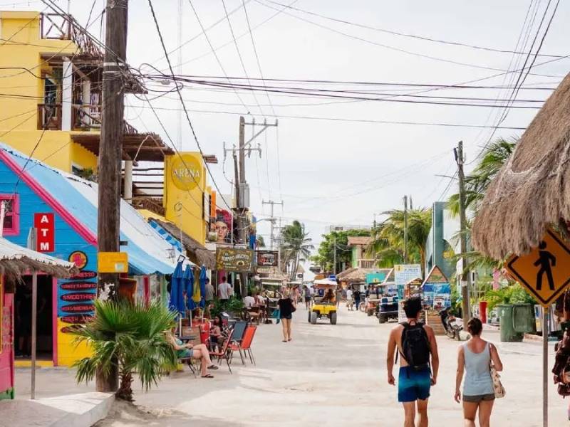 Destaca Holbox en el top 10 de hospitalidad