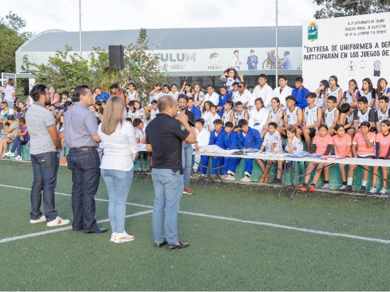 Juegos deportivos CONADE 2023: Ayuntamiento de Tulum uniforma a sus atletas