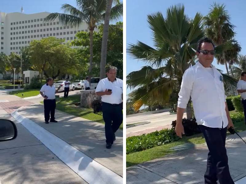 Turistas documentan ataque de taxistas a conductora de Uber