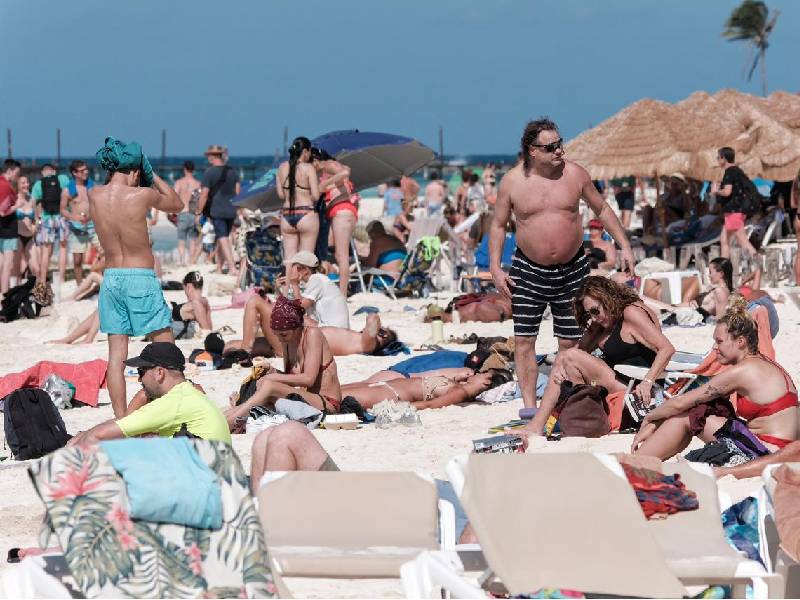 El Caribe Mexicano prevé alza de 200 % de turismo canadiense en 2023