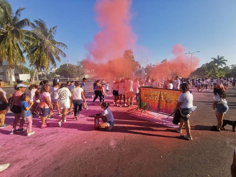 Llenan de color la capital