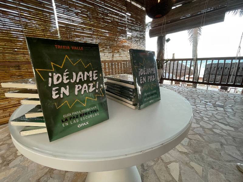 Trixia Valle presenta en Tulum su libro en el que aborda la creciente violencia juvenil
