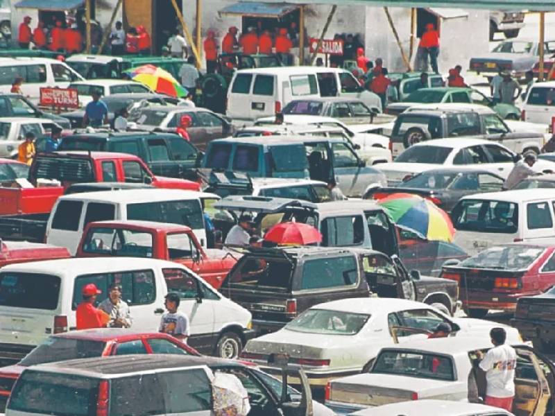 Suman un millón 170 mil autos chocolate regularizados
