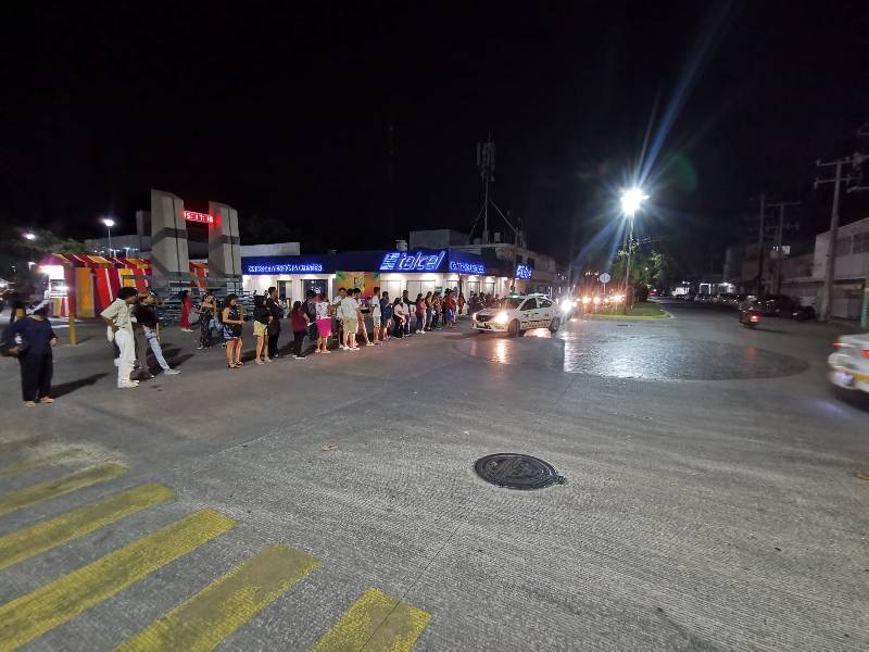 Concurrencia del Carnaval colapsa el transporte público