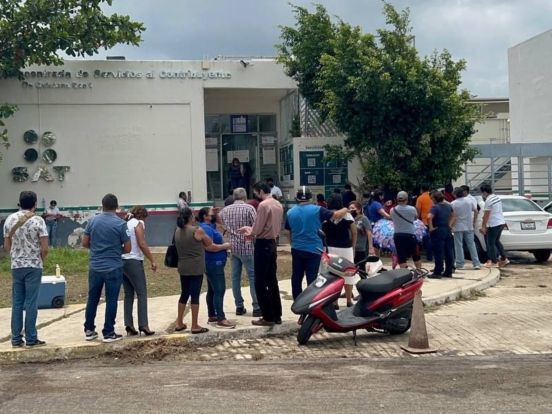 Aplaza SAT entrega de declaración anual