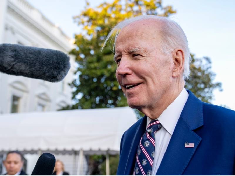 Biden quiere aplicar un nuevo impuesto de 25% a los ricos