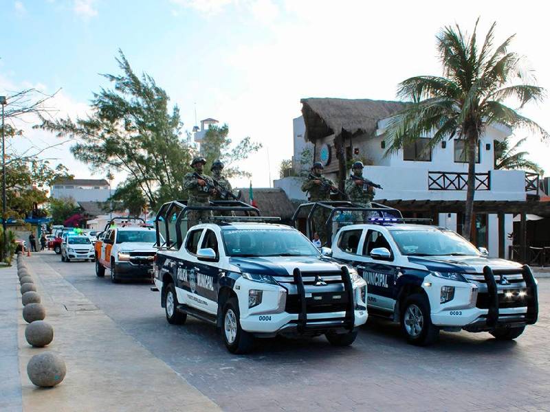 Dan banderazo a Operativo de Semana Santa en Pto. Morelos