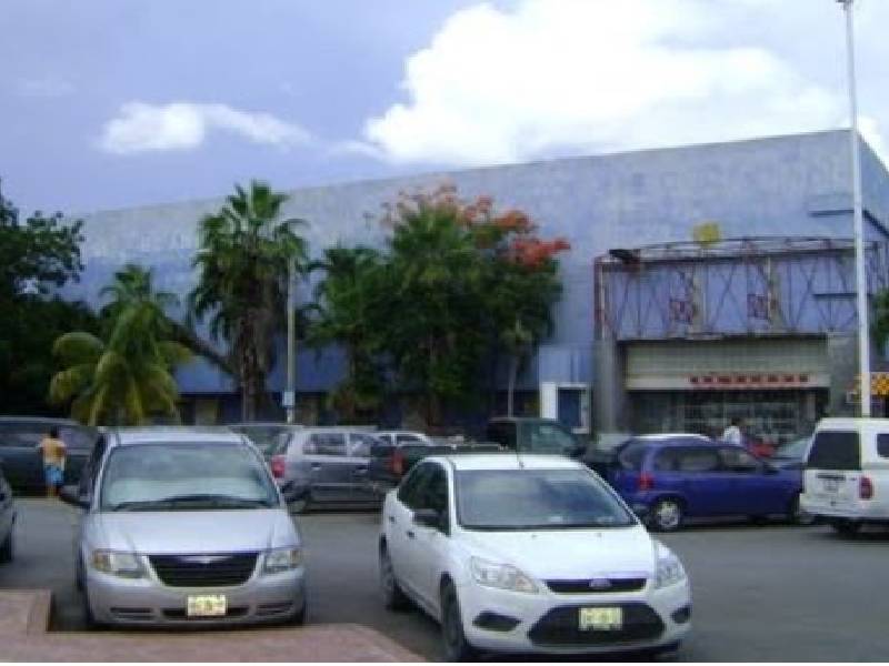Detonan zona fundacional de Cancún para atraer al turismo