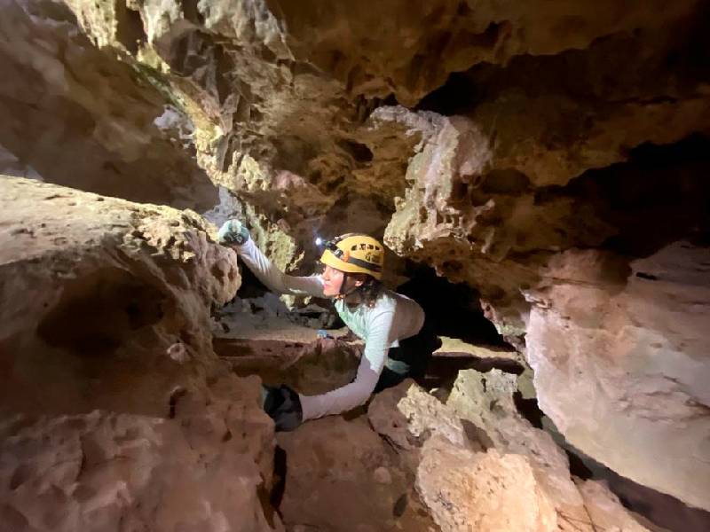 Voluntarios retiran más de 500 kilos de basura de cenotes y cuevas