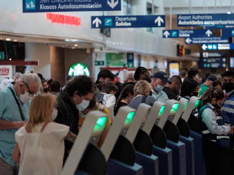 El aeropuerto de Cancún, con 55 vuelos para hoy