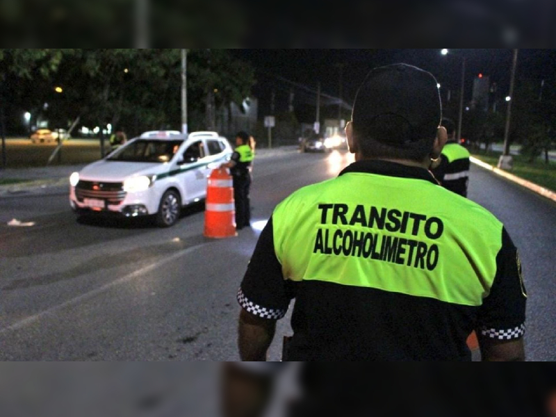 Diputado insta a aprobar ley que encarcele a guiadores borrachos