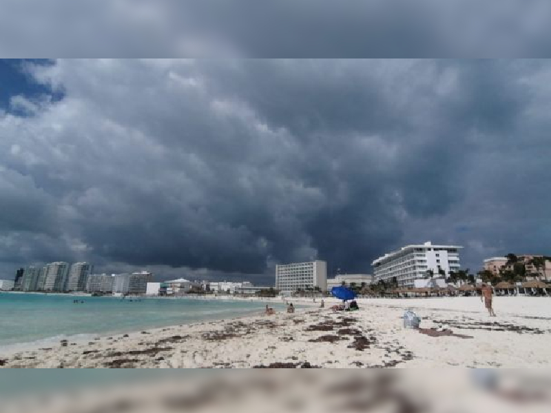 Miércoles nublado en la Península de Yucatán