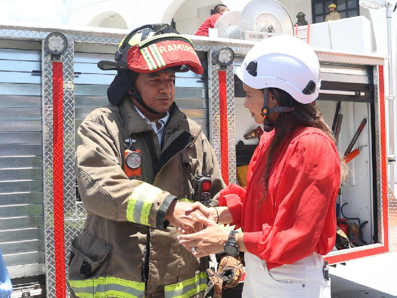 Ana Paty Peralta participa en dos simulacros en Cancún