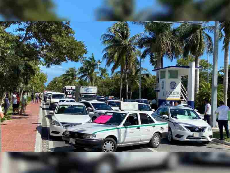 A taxistas que no cesen agresiones impondrán "castigo ejemplar"