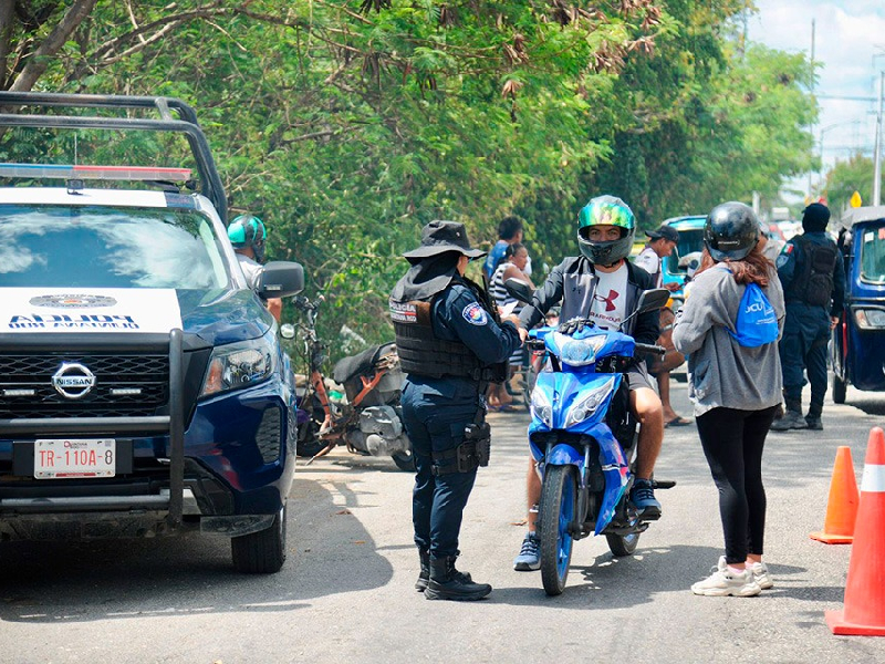 Refuerzan operativos de vigilancia y control a motociclistas de Cancún