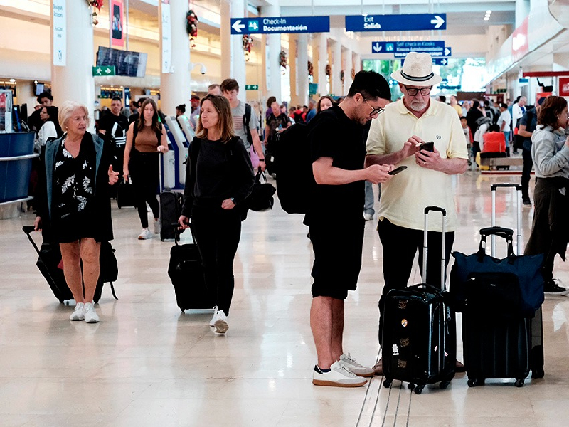 El aeropuerto de Cancún, con 562 vuelos para hoy