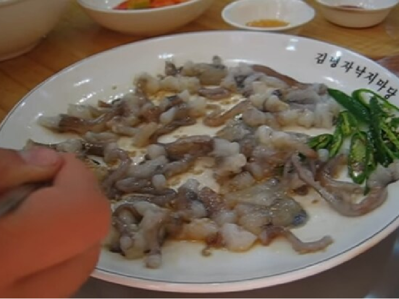 Taste Atlas califica al peor platillo de moluscos del mundo