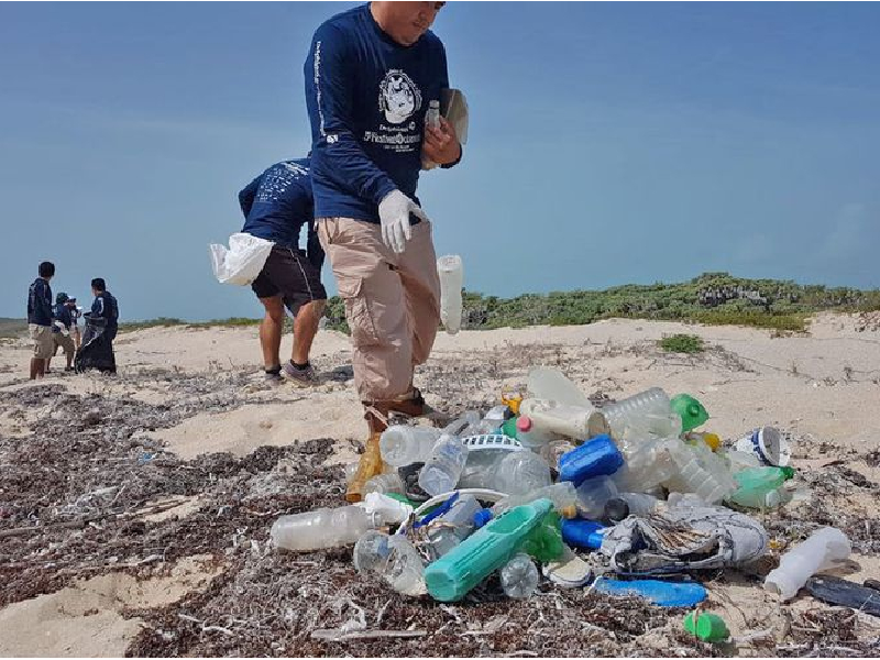 Encuentran constantes muestras de sangre en recale de playas