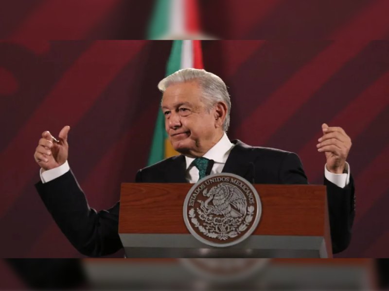 Fue recuperar concesión, no expropiación toma de tramos de Ferrosur: AMLO