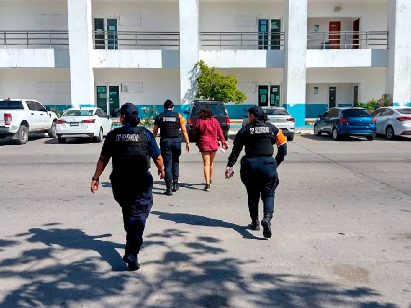 Localizadas dos menores cerca de una plaza comercial