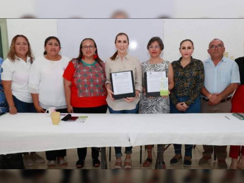 Firma Atenea Gómez Ricalde, acuerdo de colaboración para proteger a niñas, niños y adolescentes