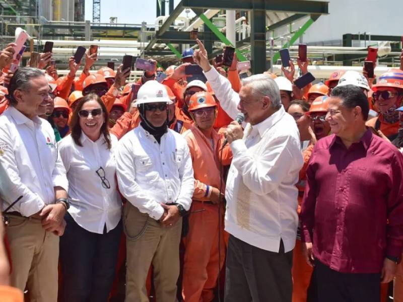 AMLO, PEMEX, reelección