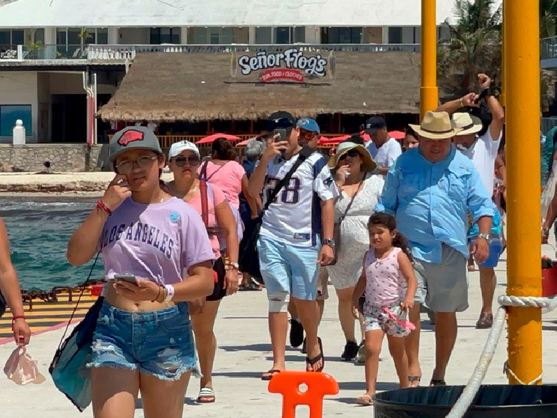 Cerca del millón de gentes, trasladados en la terminal marítima de Playa del Carmen