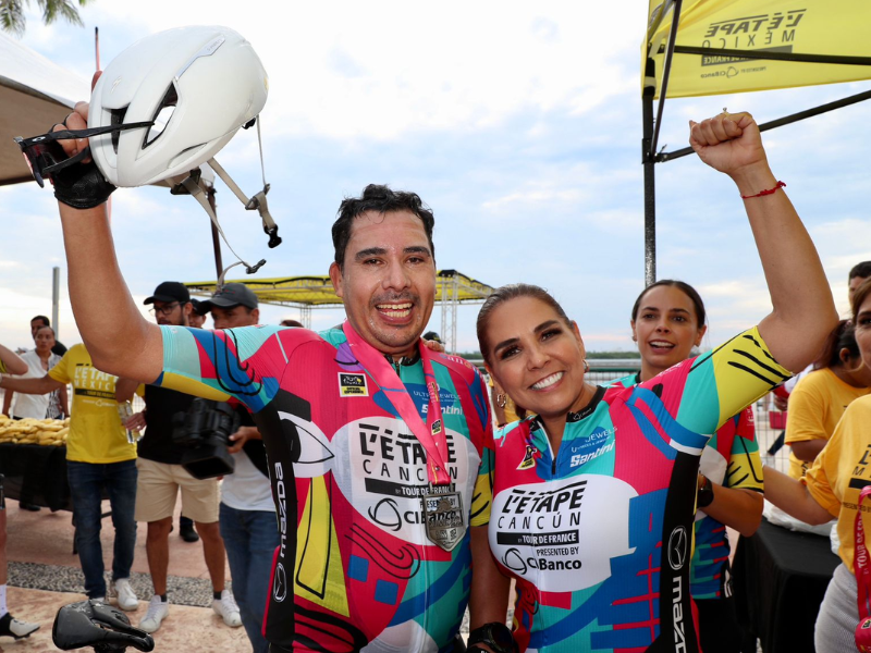 Mara Lezama da banderazo de la L’etape Cancún By Tour de France 2023