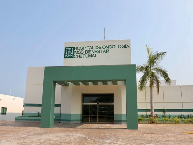 IMSS opta por médicos cubanos para atender cáncer en Q.Roo