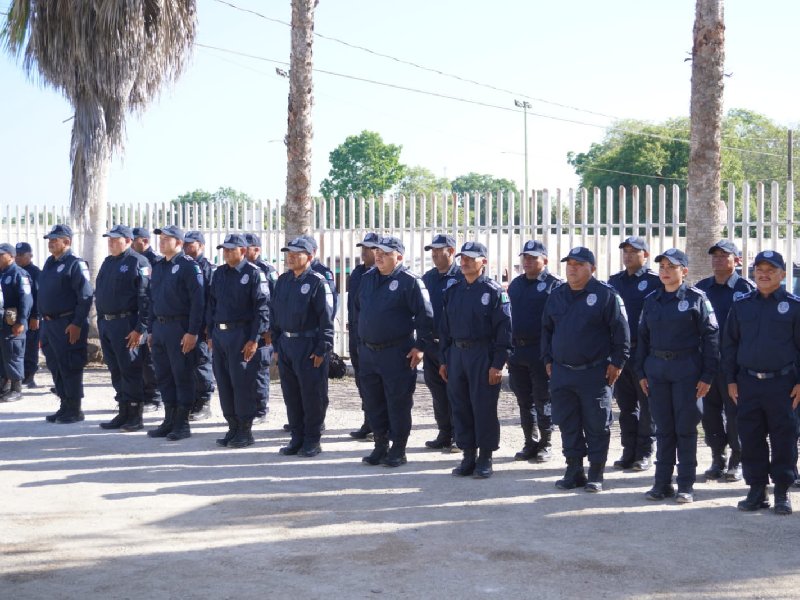 Reciben ascenso 20 policías municipales de José María Morelos