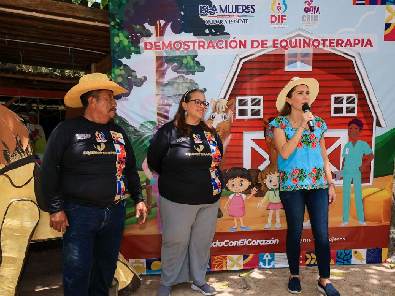 Atenea Gómez lleva bienestar a la Zona Continental en donde ya se cuenta con Equinoterapia