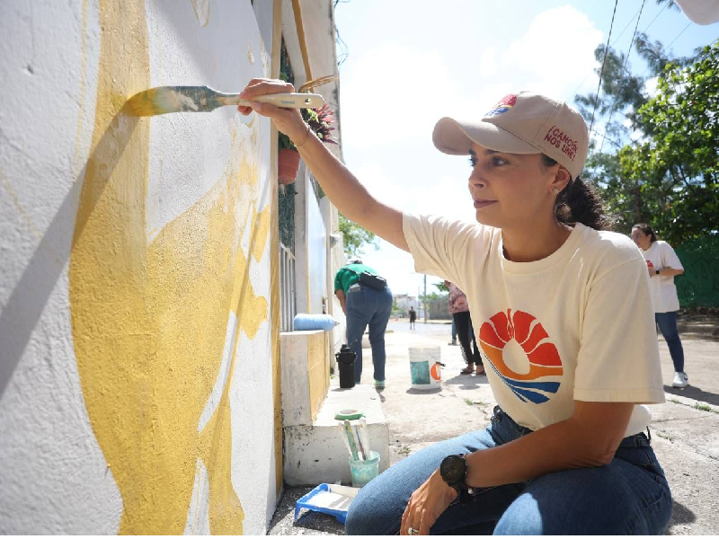 Se suma Ana Paty Peralta a jornadas de limpieza clan coati