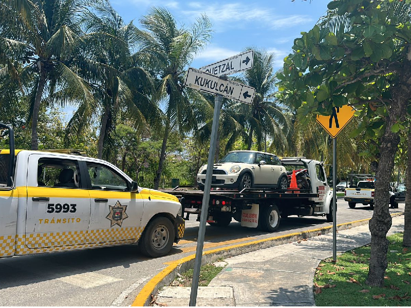 Operativo para que se respeten zonas peatonales del bulevar Kukulkán