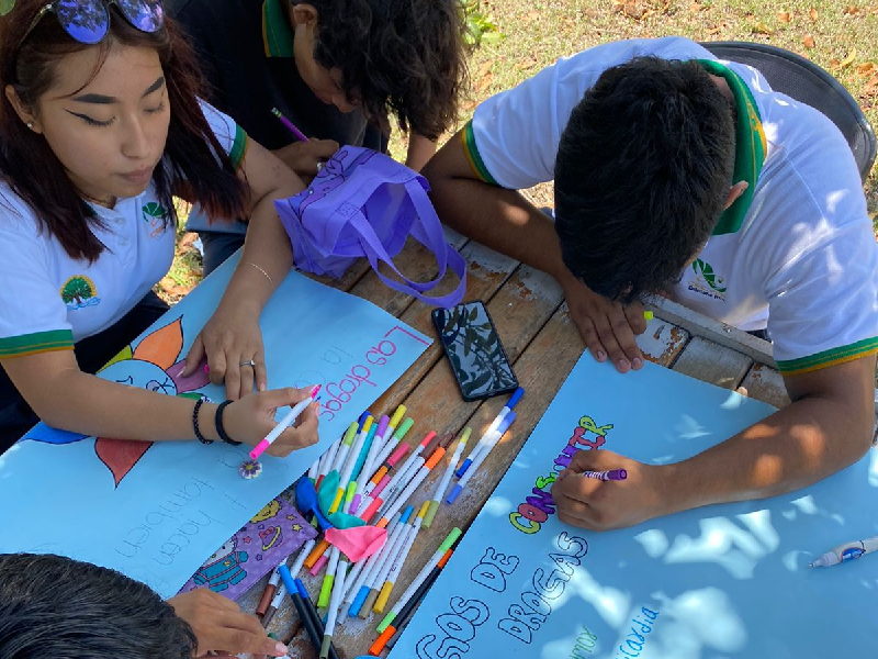 Alejan a los jóvenes de las drogas