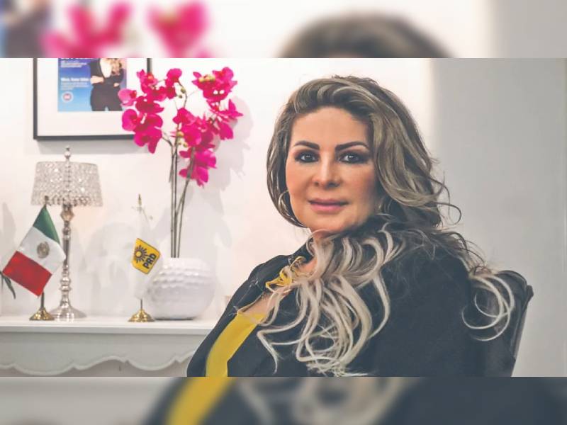 Las mujeres también pueden gobernar, asevera Nora Arias