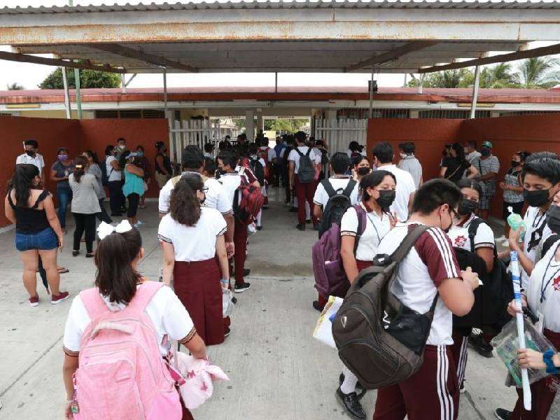 Todos los estudiantes aprobarán nivel básico