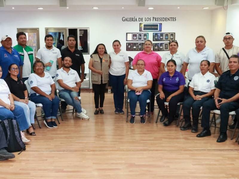 Atenea Gómez impulsa entornos laborales saludables para las mujeres isleñas