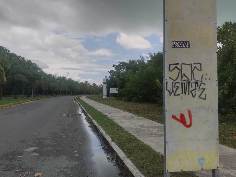 Deterioro del boulevard bahía es provocado por la población