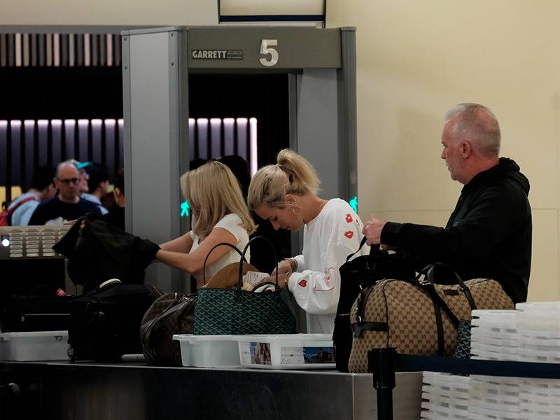El aeropuerto de Cancún acaba junio con 571 vuelos