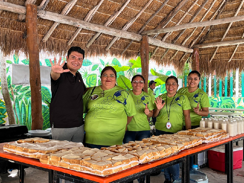 Bahía Príncipe ofrece un convivio a 250 estudiantes