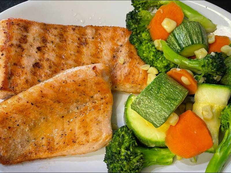 salmon con vegetales