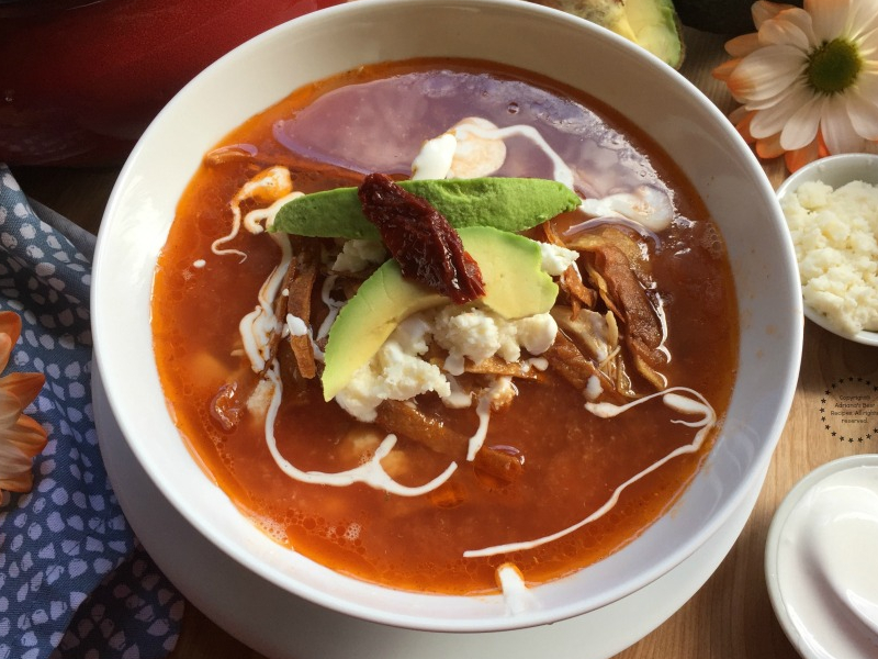 El delicioso y reconfortante caldo tlalpeño