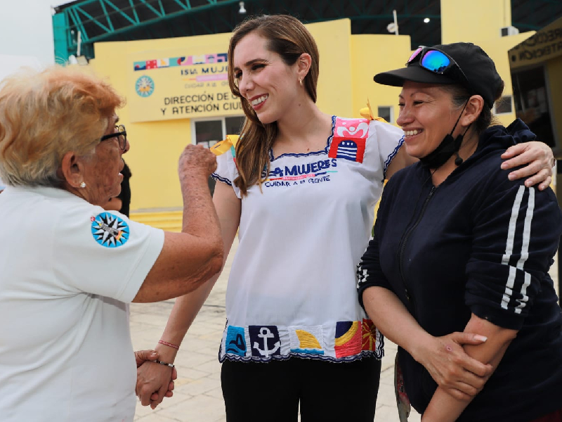 Atenea Gómez impulsa el programa "Isleñas de Corazón"