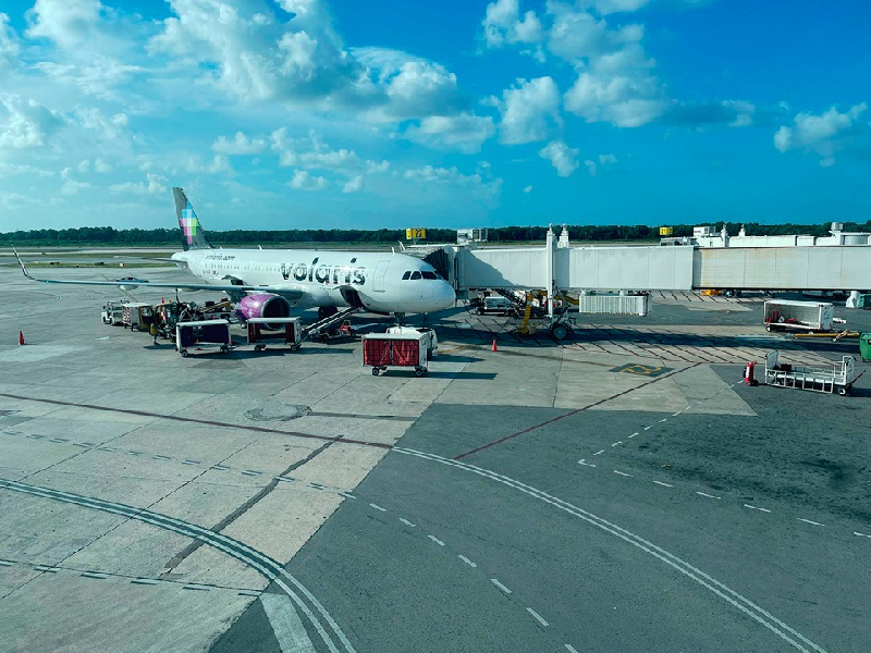 El Aeropuerto de Cancún mantiene operaciones cercanas a las 600 diarias