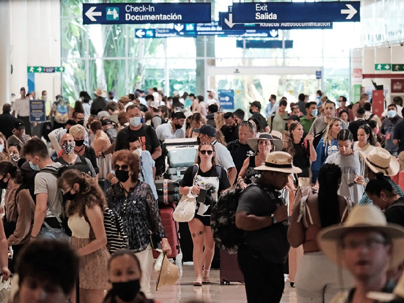 El aeropuerto de Cancún se acerca a los 600 vuelos