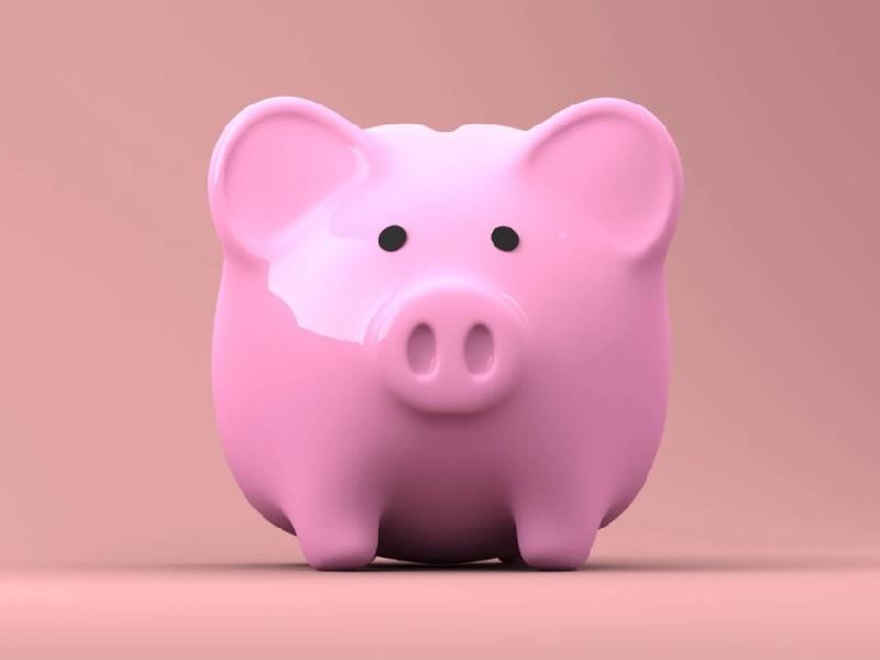 Primer salario debe usarse para ahorros