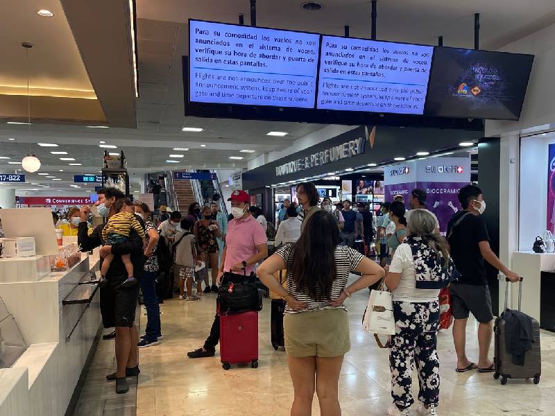 Aeropuerto de Cancún, cerca de las 600 operaciones en domingos de verano