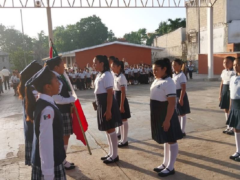 Más de dos mil 300 alumnos de primaria inician vacaciones en Carrillo Puerto
