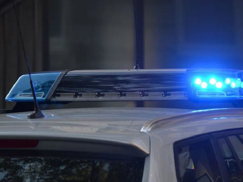 ¡Terrible! Policías agreden a una mamá y le arrebatan a su bebé
